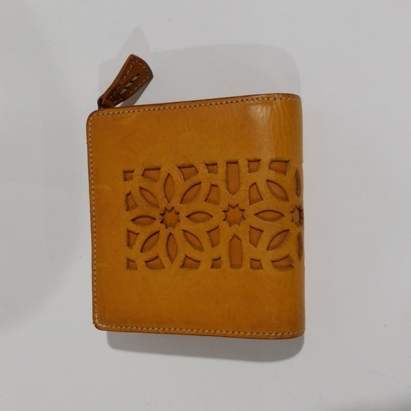 Genten Cutwork Yellow Leather Zipper Coin Purse Wallet 4 x 3.75 Inch - Stylish - Picture 3 of 13